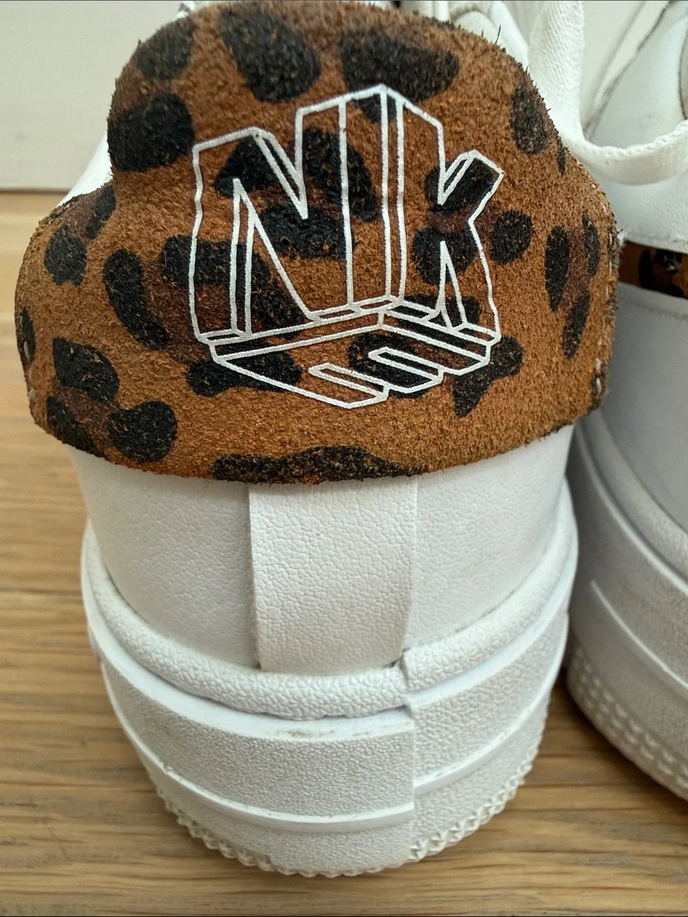 Nike Women's Air Force 1 Pixel SE 'Leopard Print' White Sneakers